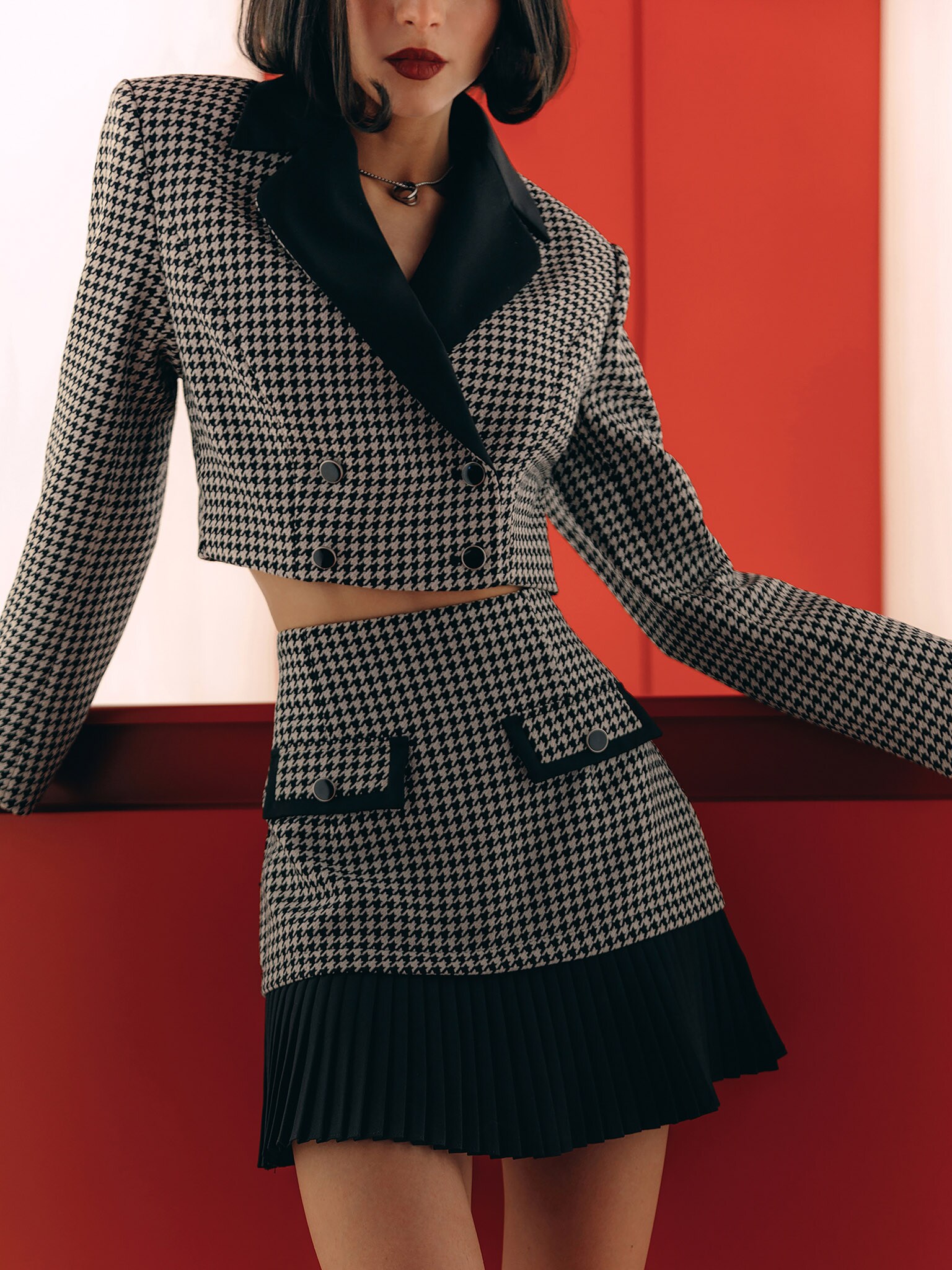NYFW Day 0 - Houndstooth Suit — christie ferrari | Chic winter outfits,  Nyfw outfits, Winter fashion outfits